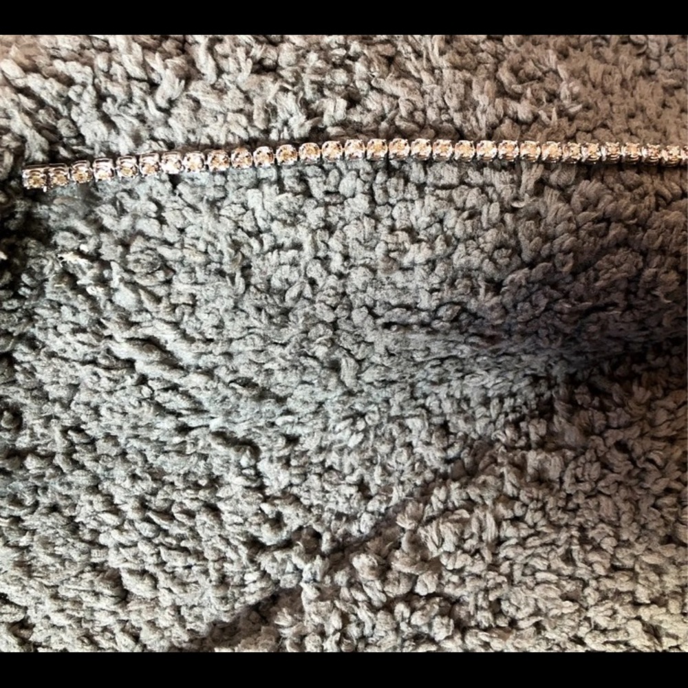 NWT White Gold and Diamond Bracelet - Picture 6 of 6